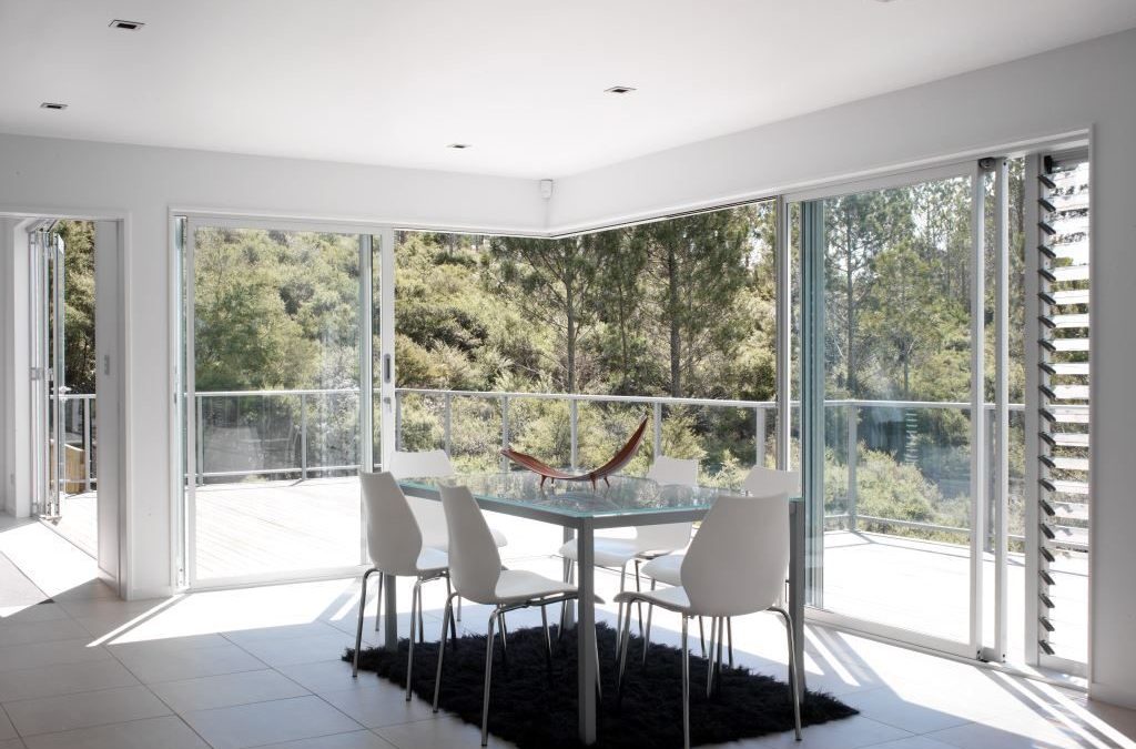 North Shore Home using Louvres to offer Ventilation