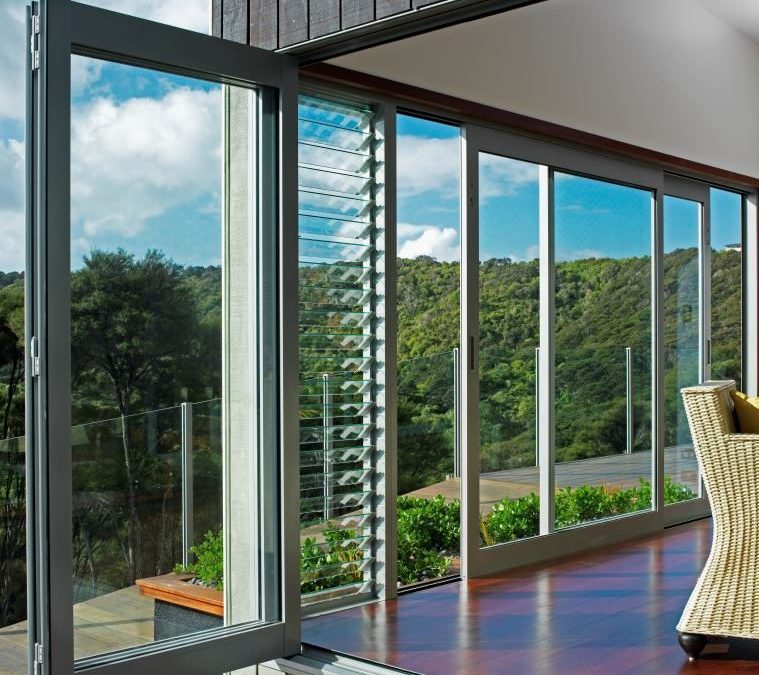 Waiheke Home Connects Indoors with Outdoors