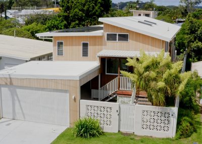 Energy Efficient Coastal Home featuring Breezway Double Glazed IGLU Louvre System