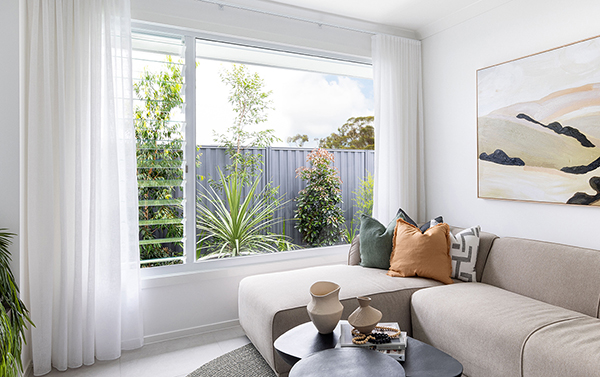 Introducing the New Black Keylock for Breezway Louvre Windows